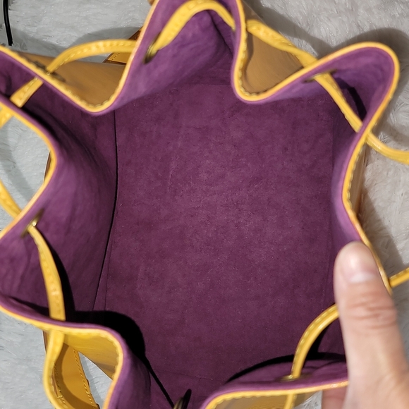 100% Original LOUIS VUITTON Petit Noe Epi Yellow Shoulder Bag - Picture 3 of 9